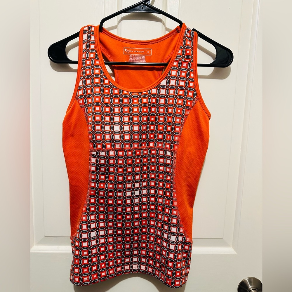 Tek Gear workout/yoga top